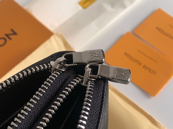 LVコピーウォレット角部分ディテール